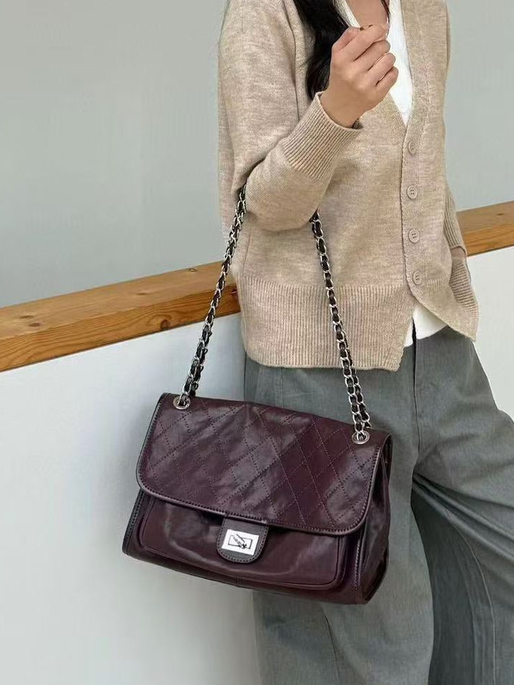 Luxury Quilted Flap Shoulder Bag with Chain Strap