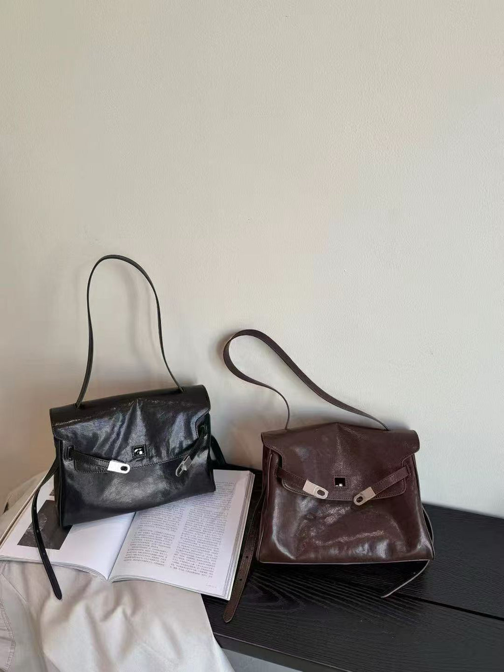 Vintage Lock Flap Shoulder Bag