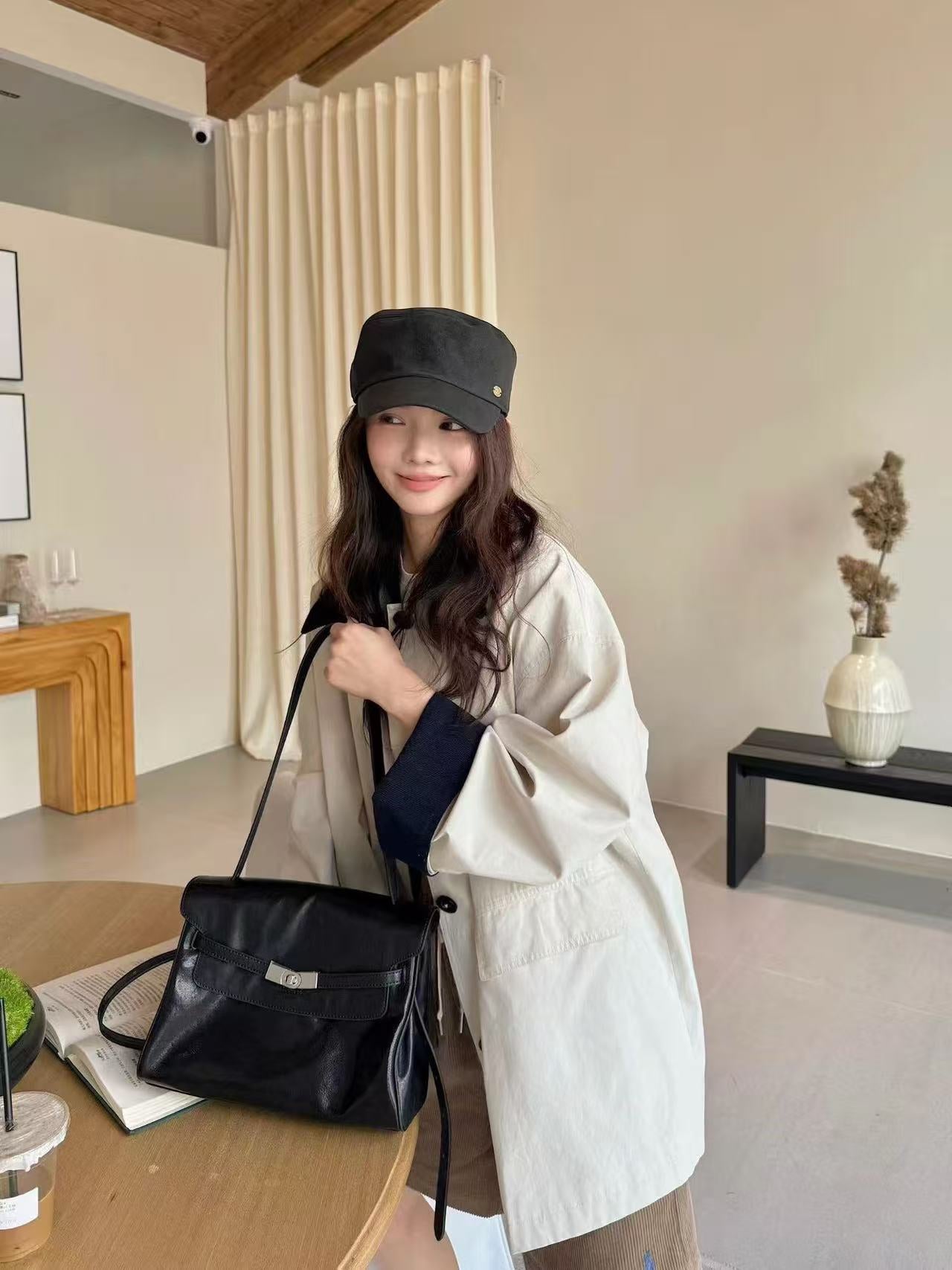 Vintage Lock Flap Shoulder Bag