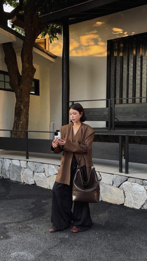 Quiet Luxury Oversized Shoulder Bag
